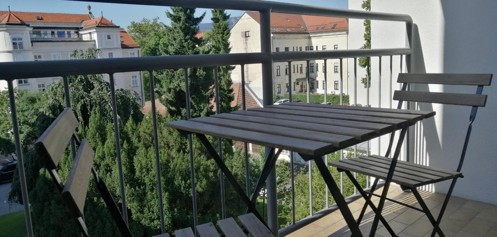 City Center Park View Appartment Марибор Екстериор снимка